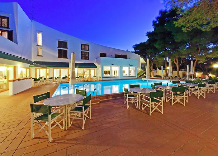 Kyrie Isole TremitiAlbergo